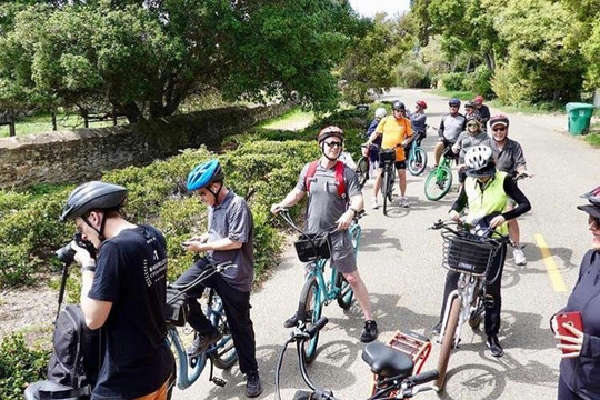 Pedego Adventures-芳泉谷必去景点