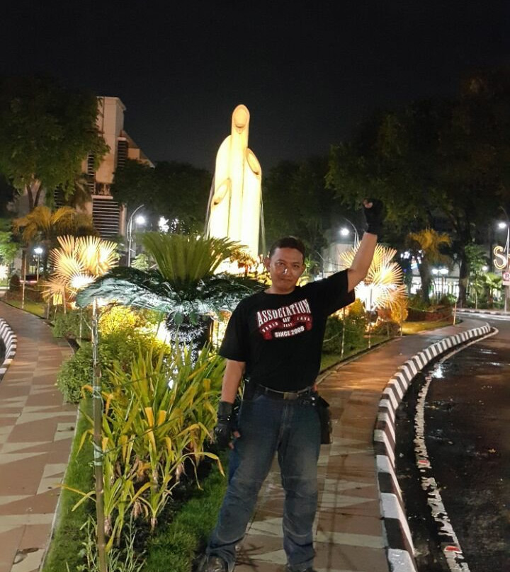 Monumen Bambu Runcing景点图片