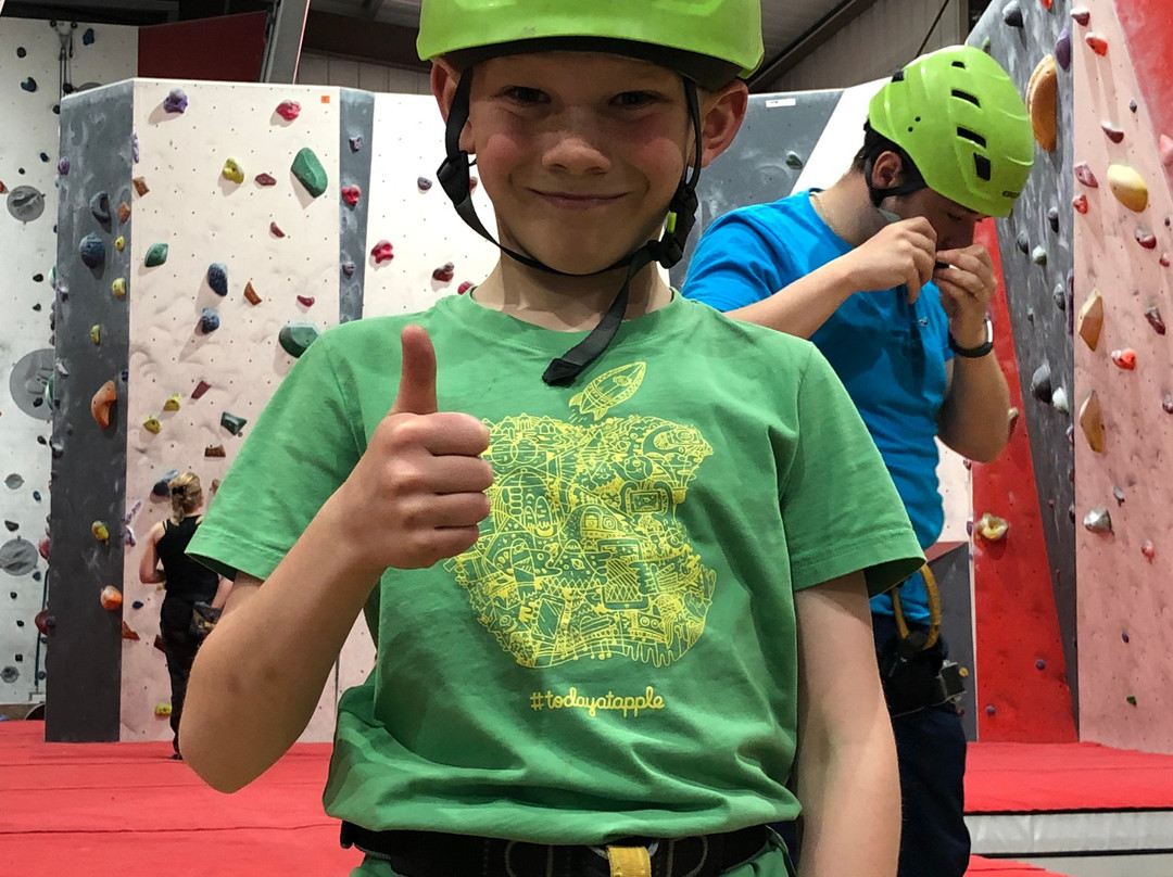 Indy Climbing Wall景点图片