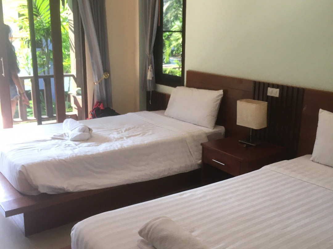 帕查里度假村主图