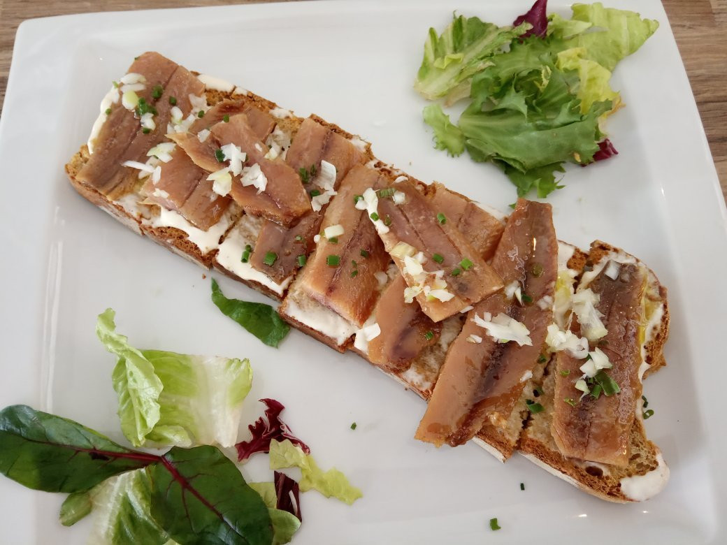 Ultramarinos Casa Sista