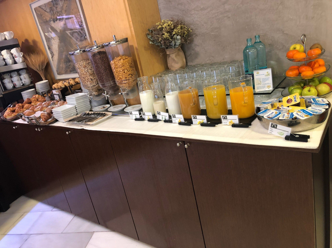 马达尼斯里塞奥酒店主图