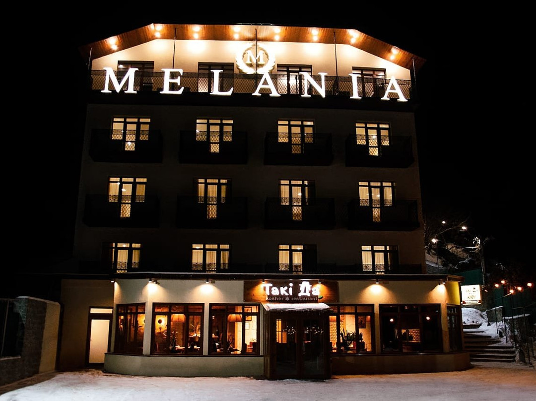 Melania主图