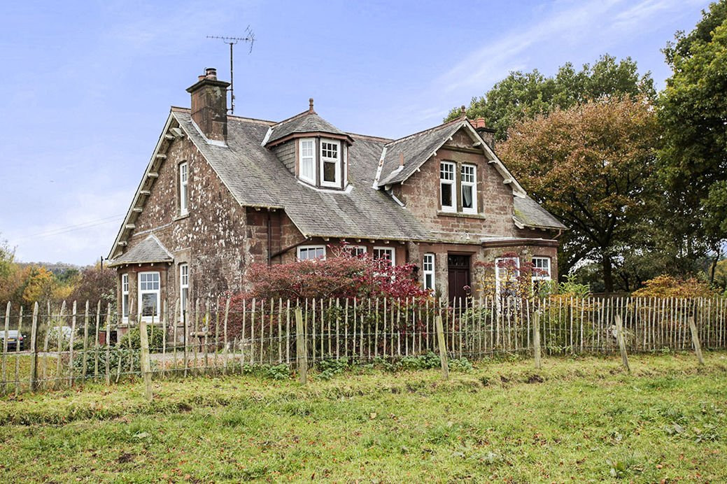 The Red House near Moffat主图