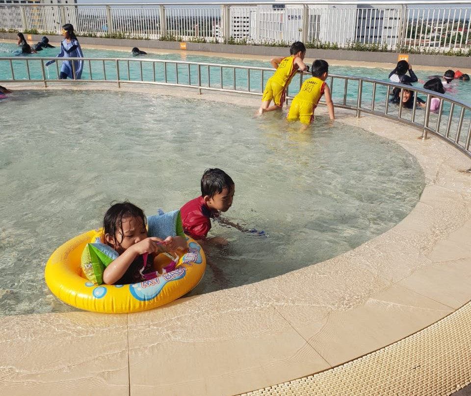 HARRIS Hotel & Conventions Bekasi主图