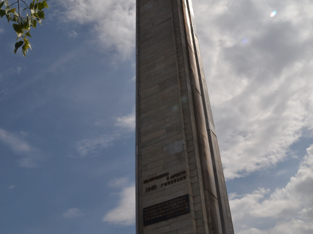 Monument Belyye Zhuravli-Gunib必去景点