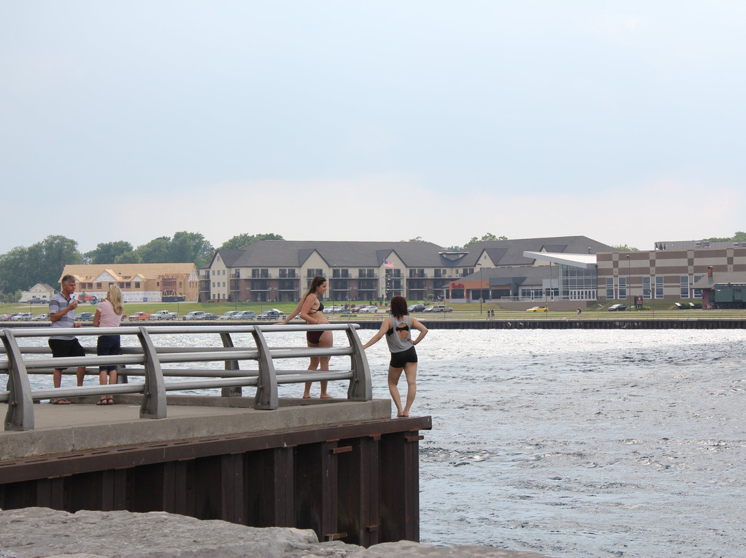 Waterfront Park-Point Edward必去景点