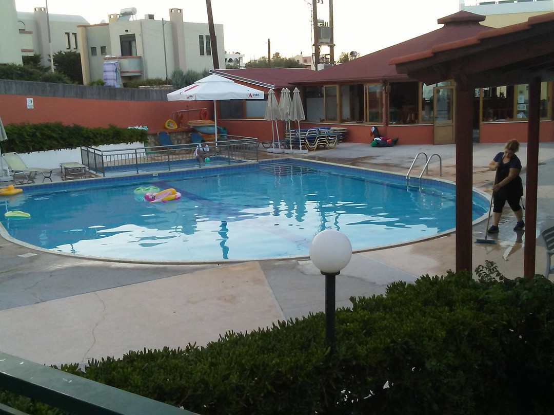 Camari Garden Hotel Apartments主图