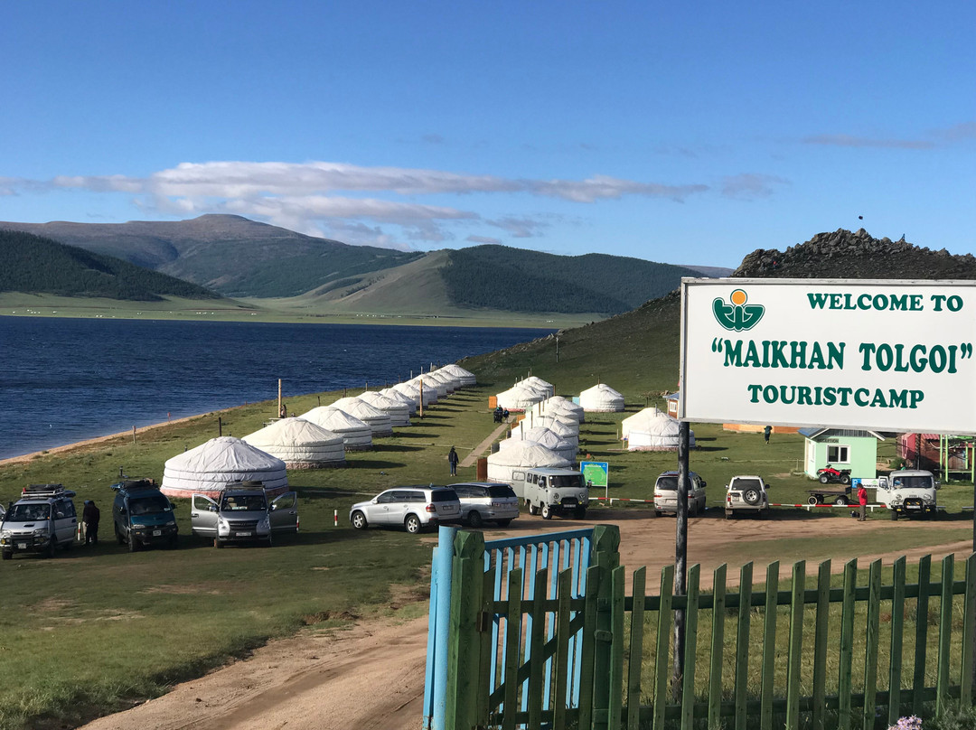 Maikhan Tolgoi Tourist Camp