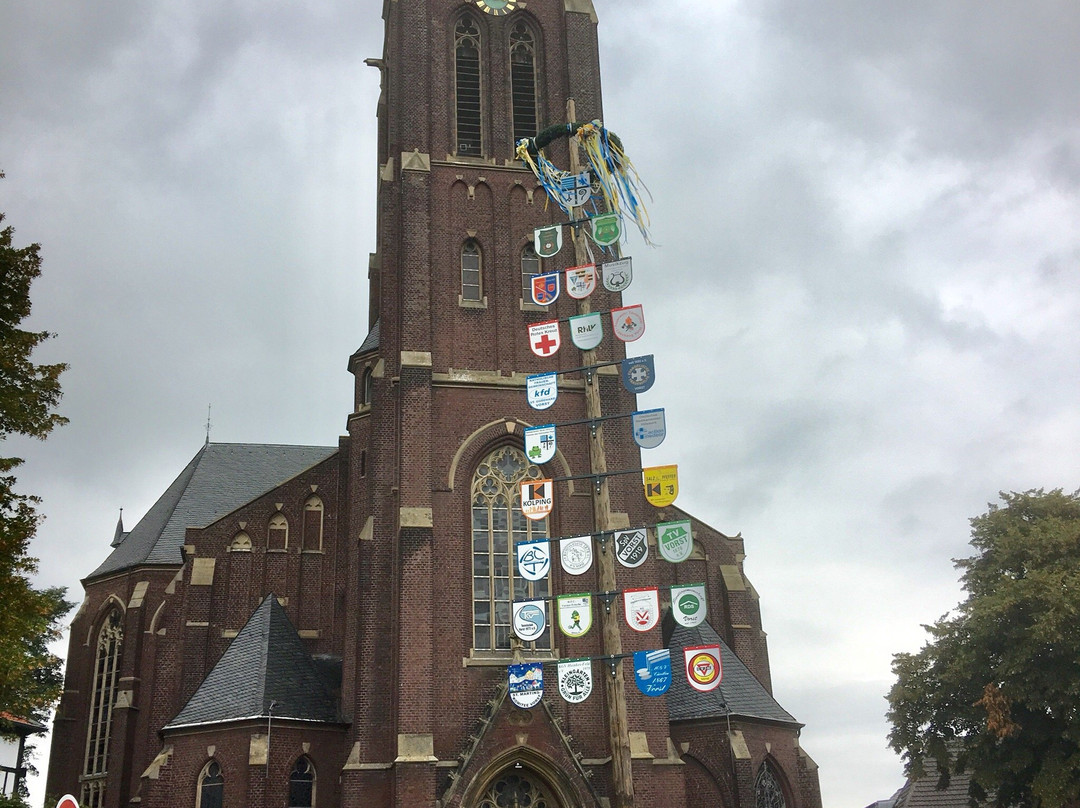 Pfarrkirche St. Godehard景点图片