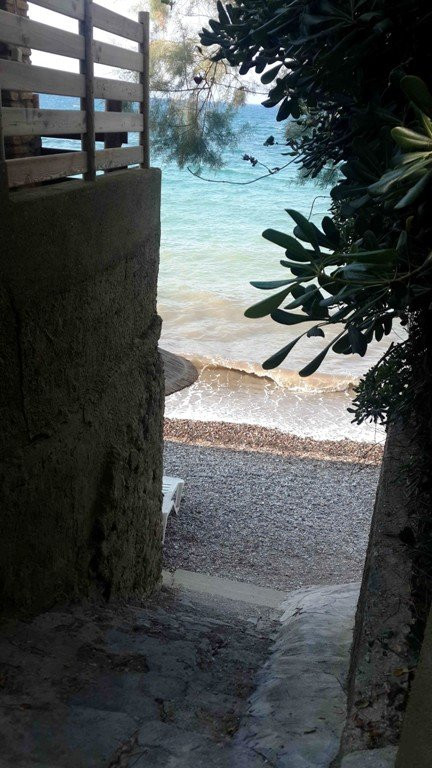 Castella Beach主图