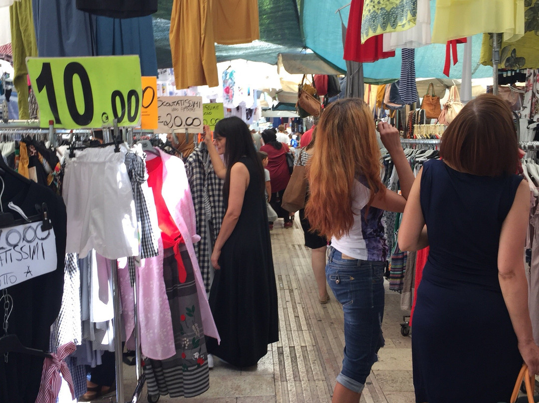 Mercato di Civitanova Marche-奇维塔诺瓦-马尔凯必去景点