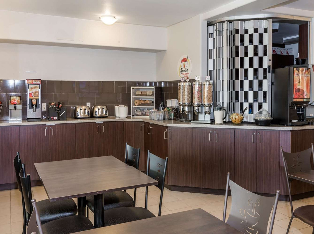 Super 8 by Wyndham Quebec City主图