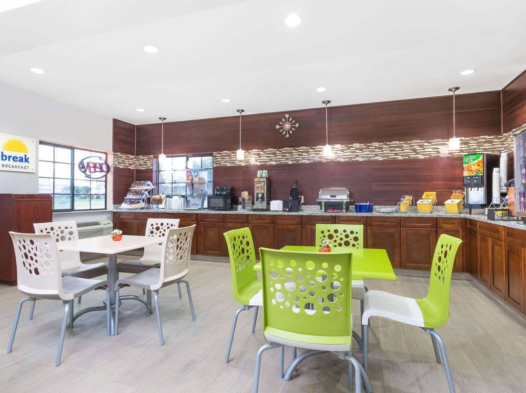 Days Inn & Suites by Wyndham Madisonville主图