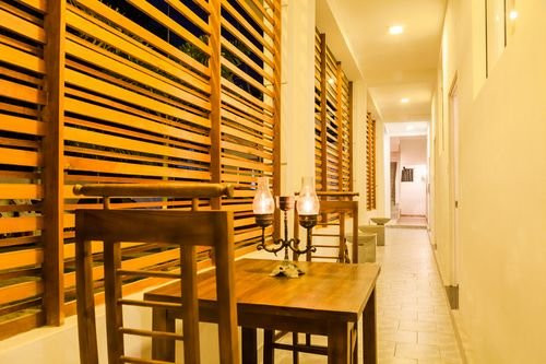 The Crown Plaza Airport Hotel主图