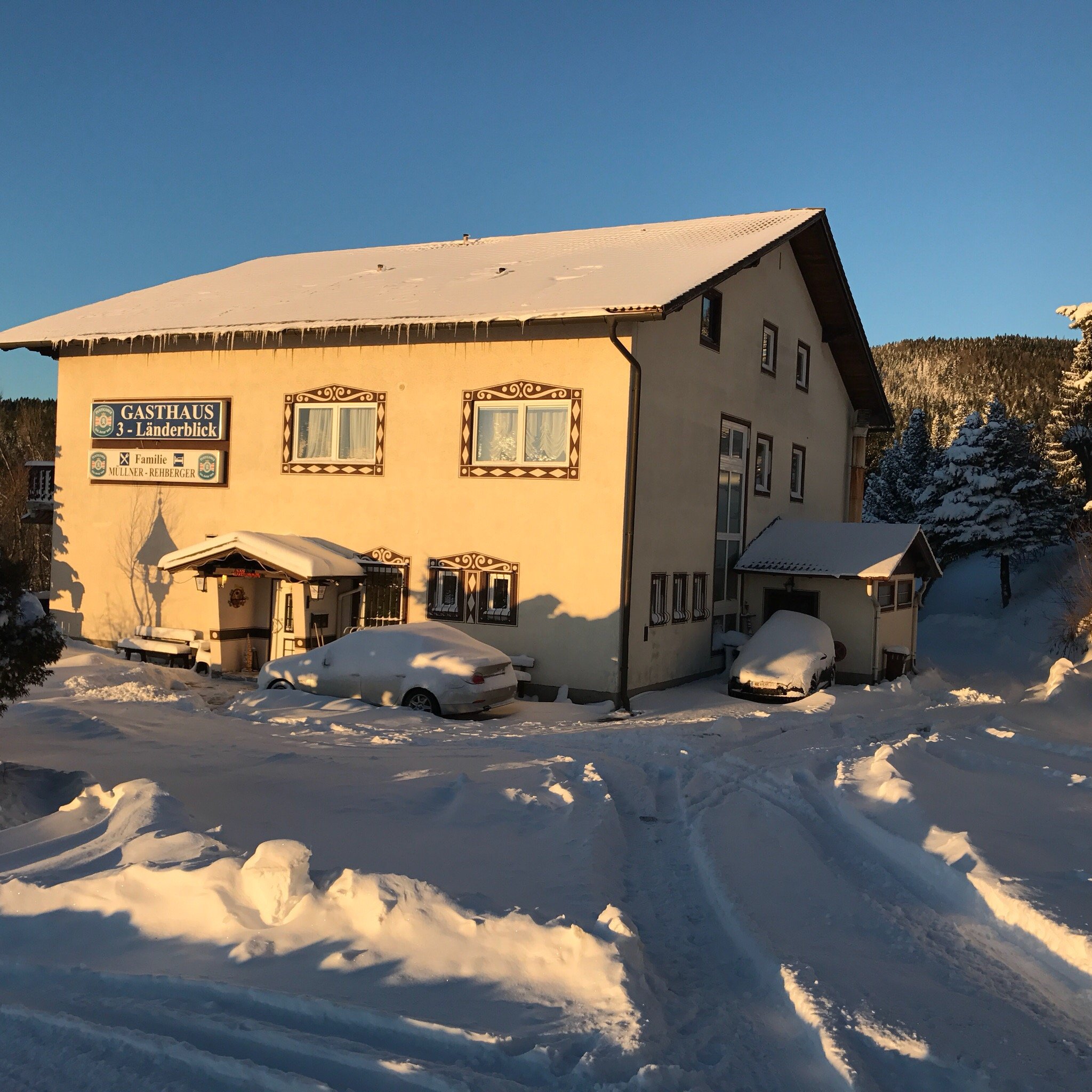 Gasthaus 3-Landerblick Monichkirchen-官方