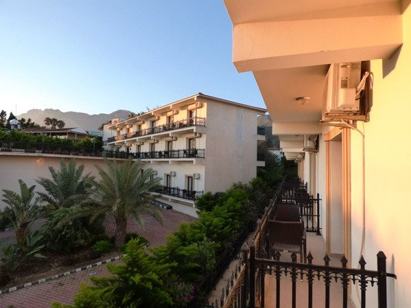 Riverside Garden Resort Hotel主图