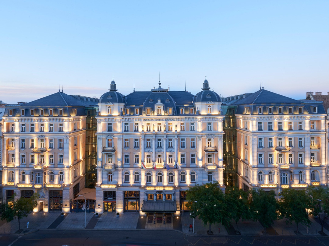 科林西亚布达佩斯酒店主图