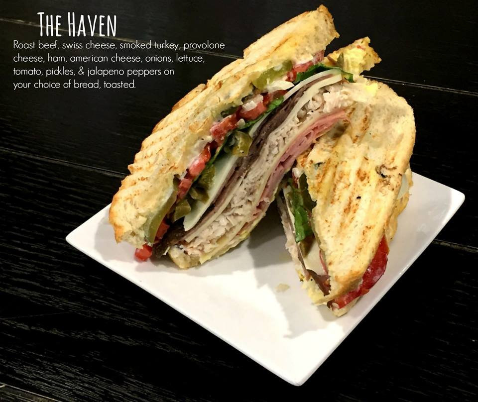 Montezuma餐馆和美食-Oasis Coffee House