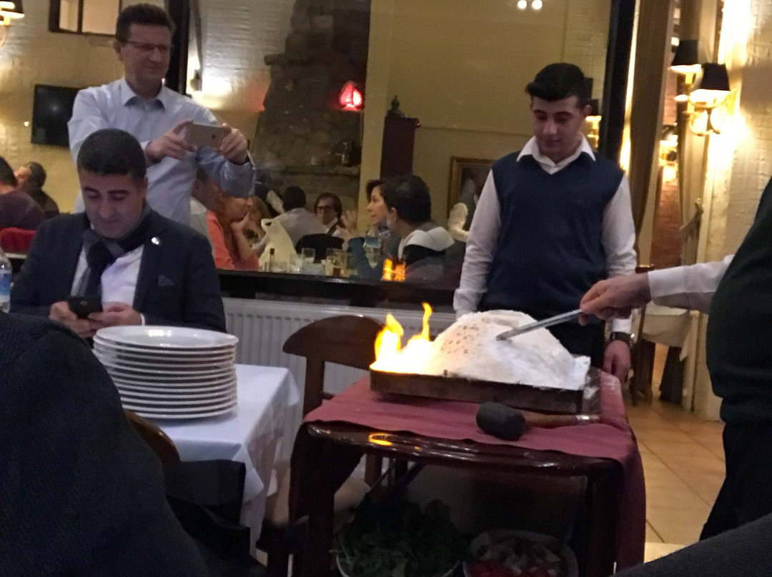 Calamaro Balik Restaurant