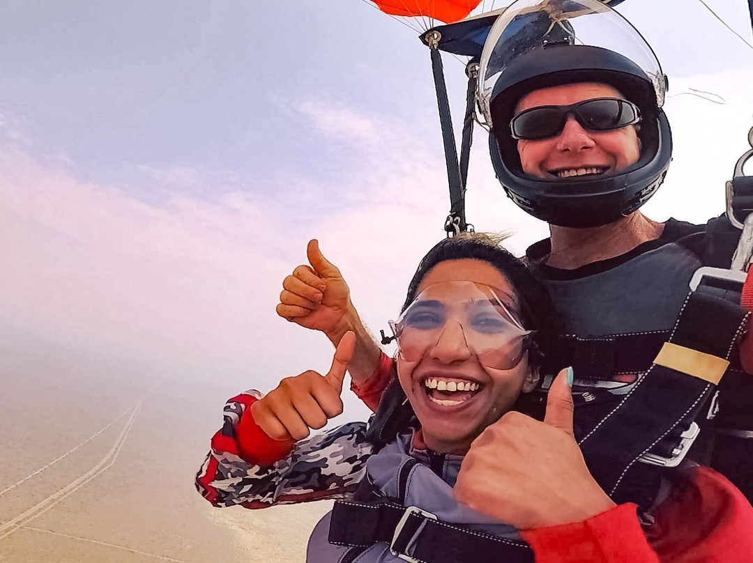 Skydive Tandem Company-维多利亚瀑布必去景点