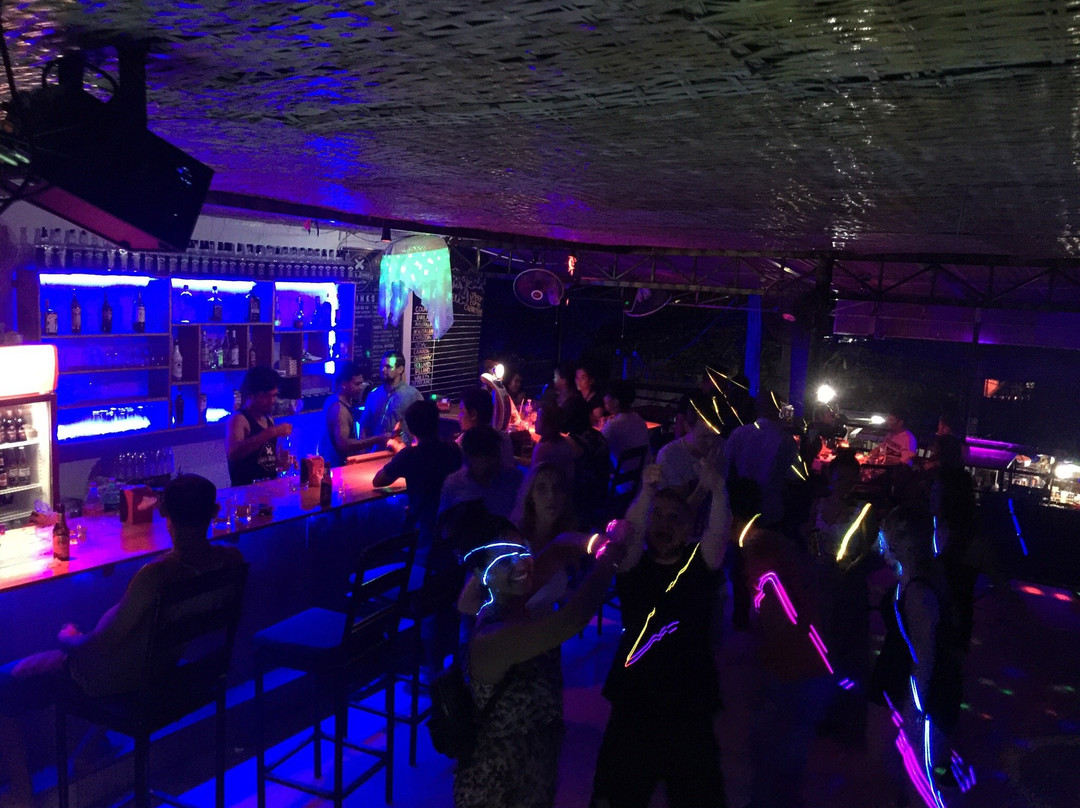 Jack & Daniels Bar-西哈努克必去景点