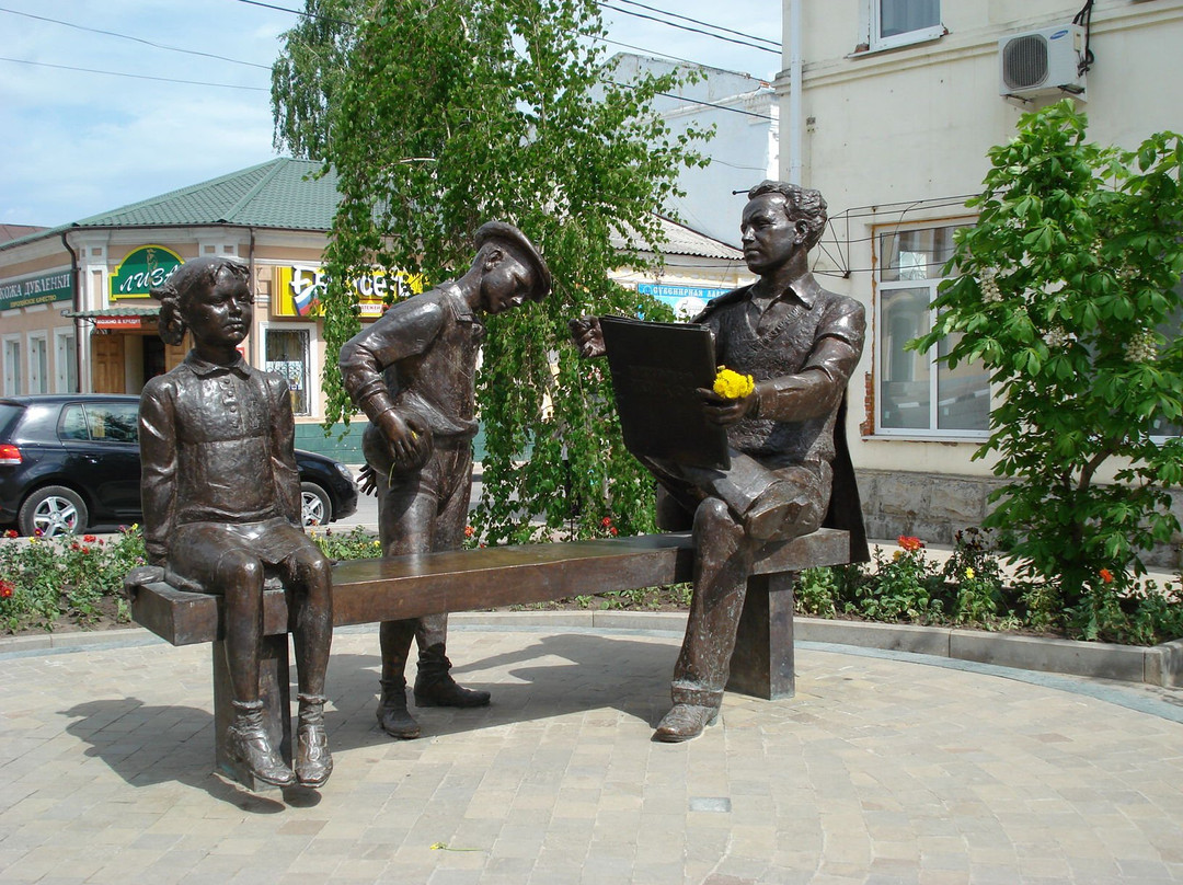 Monument to the Painter N.N. Zhukov-Yelets必去景点