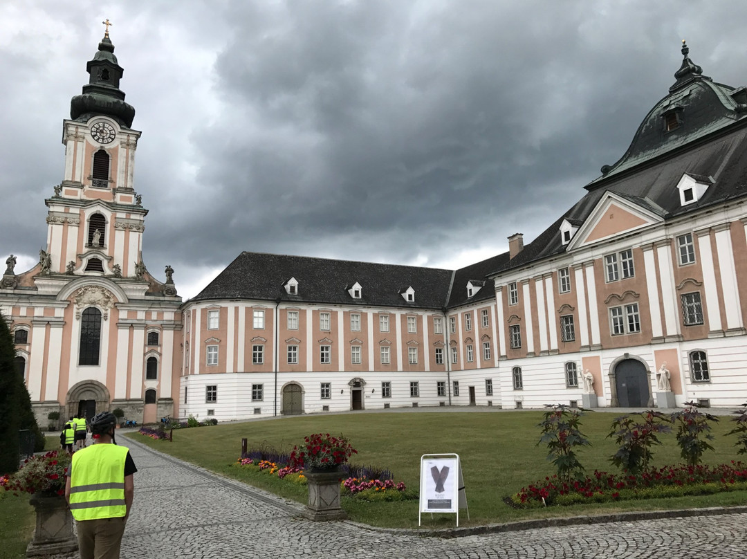 Ottensheim旅游景点-Stift Wilhering