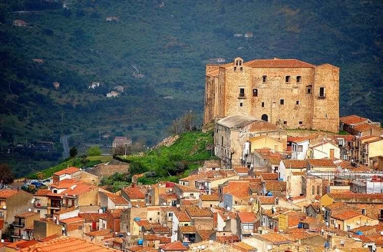 Castelbuono旅游攻略图片