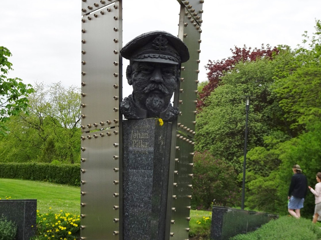 Johan Pitka Monument-塔林必去景点