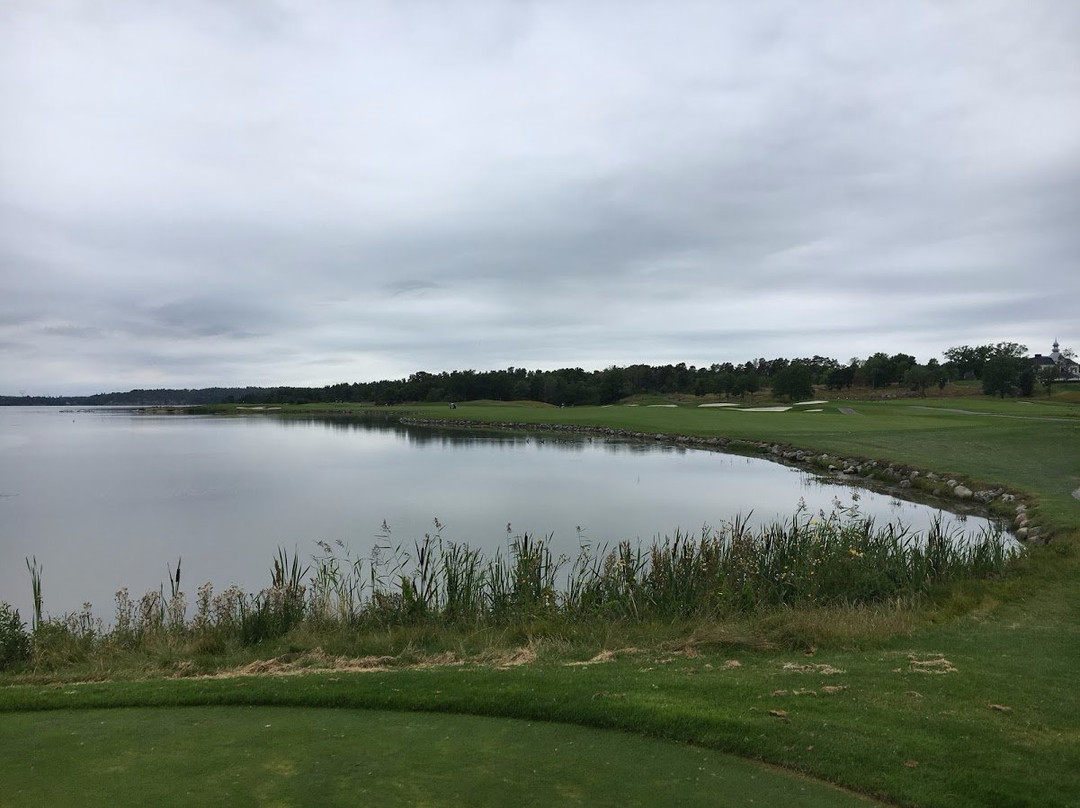 Bro Hof Slott Golfbanor-Bro必去景点