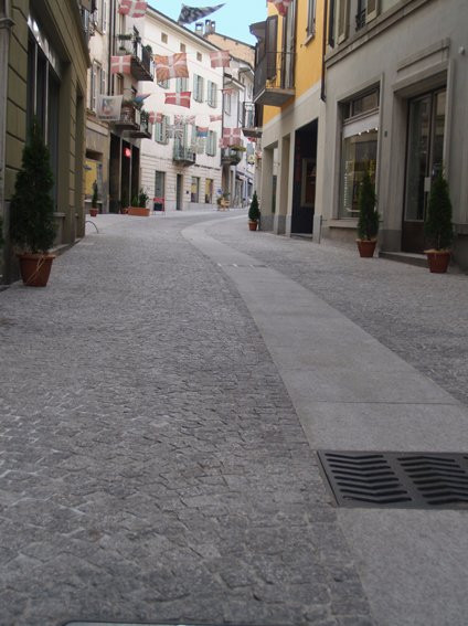 Piazza del Ponte-门德里西奥必去景点