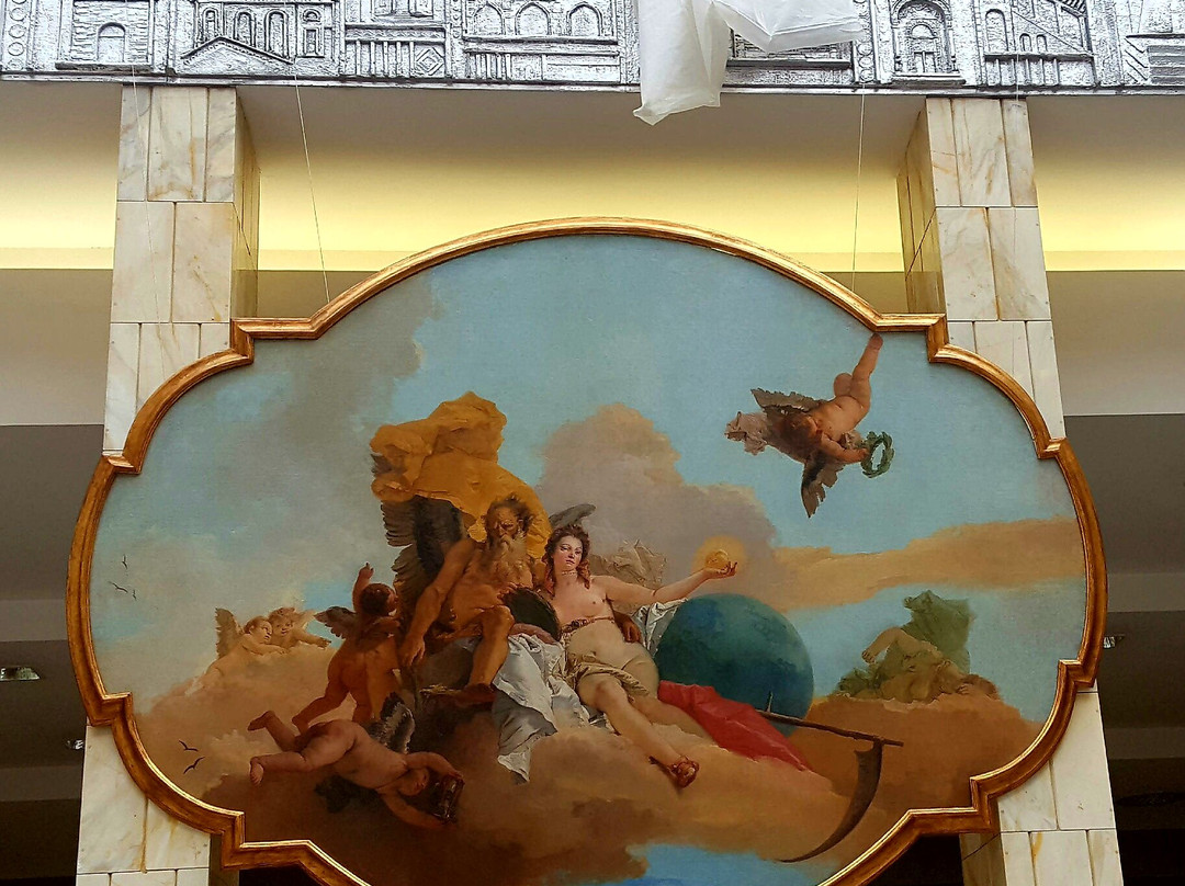Palazzo Creberg-贝加莫必去景点