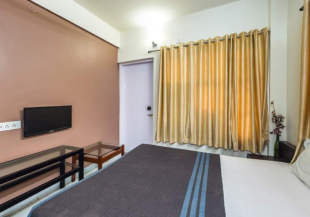 Hotel Abhishek主图