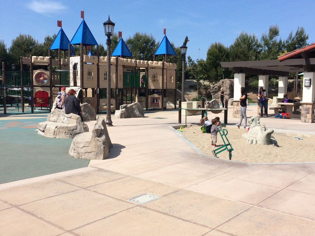 Courtney's SandCastle Universal Playground-圣克莱蒙顿必去景点