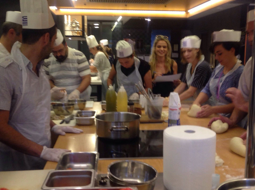 Cooking Lessons Culinary Center & Cookery Club-圣迪米特里奥斯必去景点