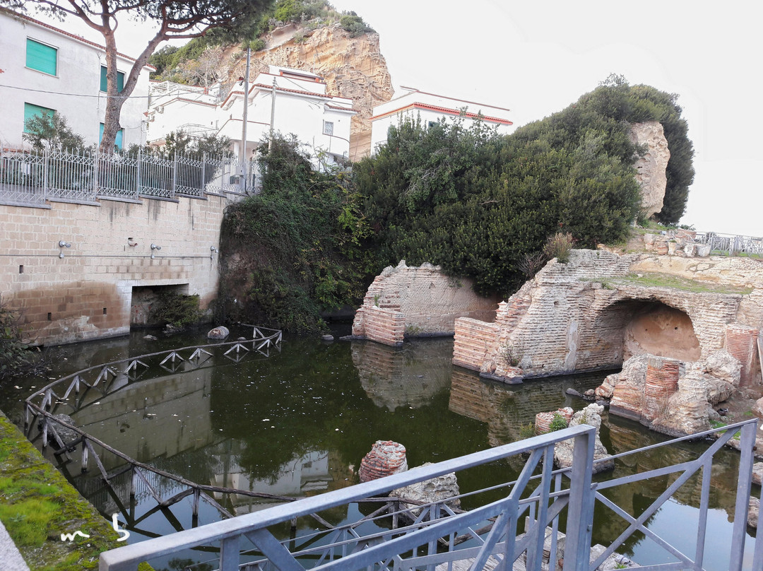 Sacello of Augustali-Bacoli必去景点