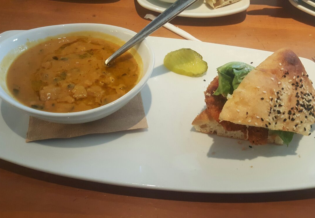 California Pizza Kitchen