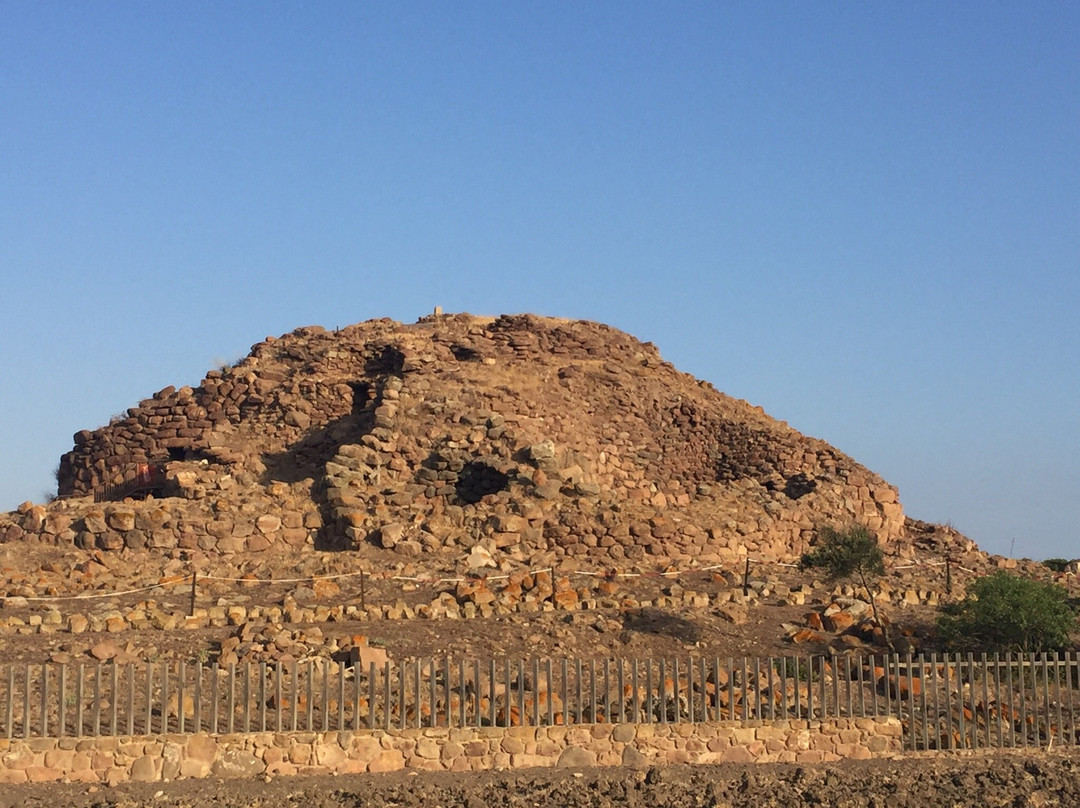 Nuraghe Seruci景点图片