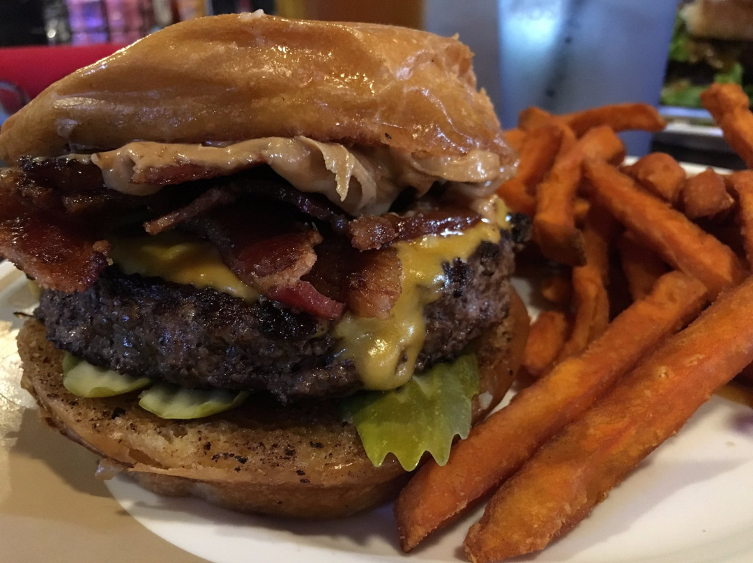 Mother Muff's Kitchen and Spirits