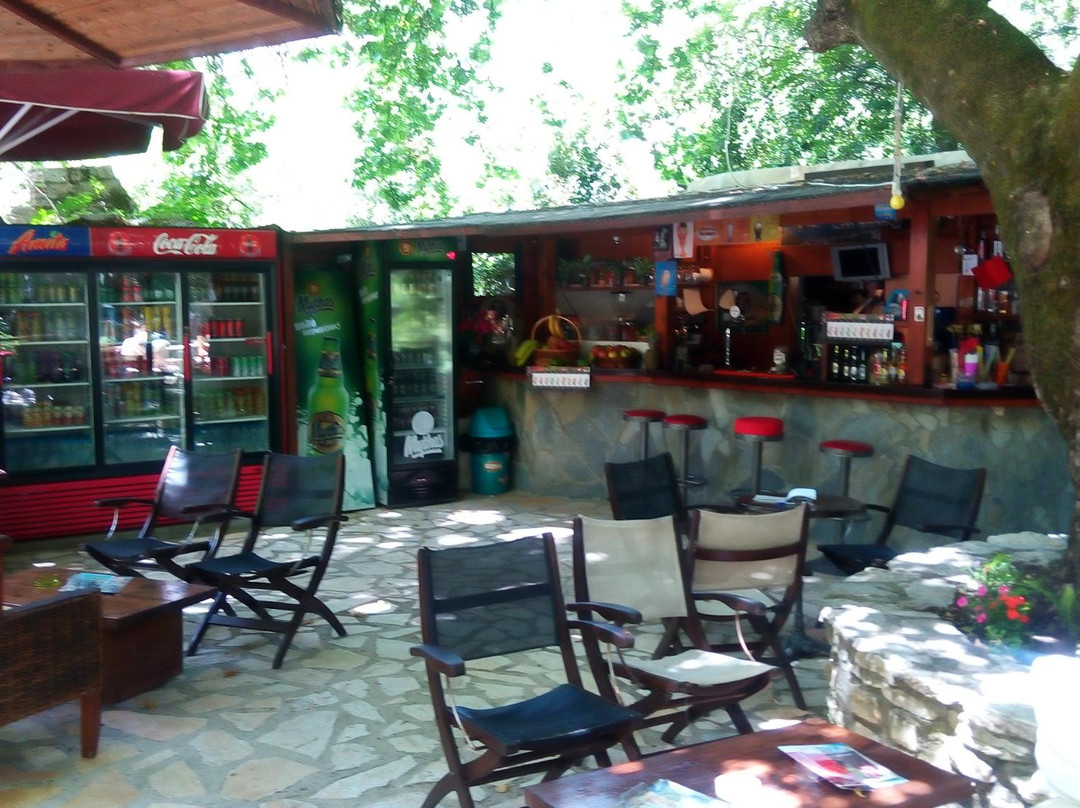 Vafkeri餐馆和美食-Platanos