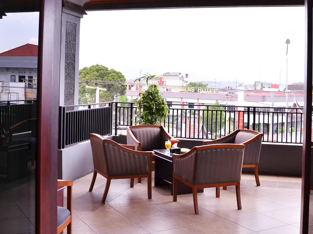 尼基塔酒店主图