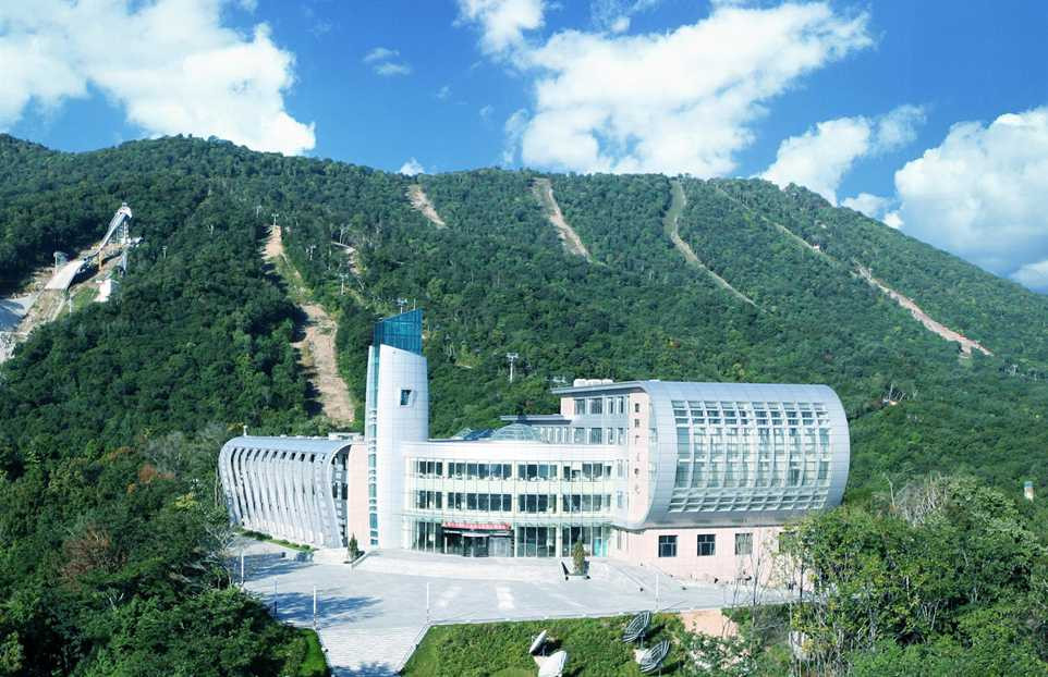 亚布力广电国际酒店 主图