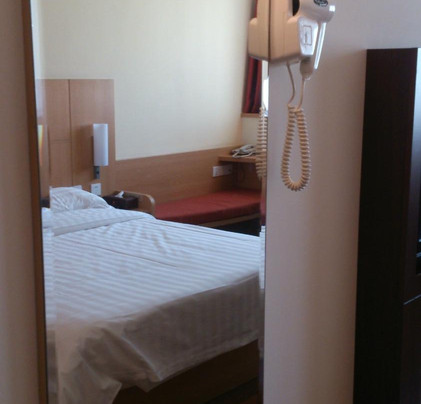 青岛宜必思酒店城阳正阳路主图