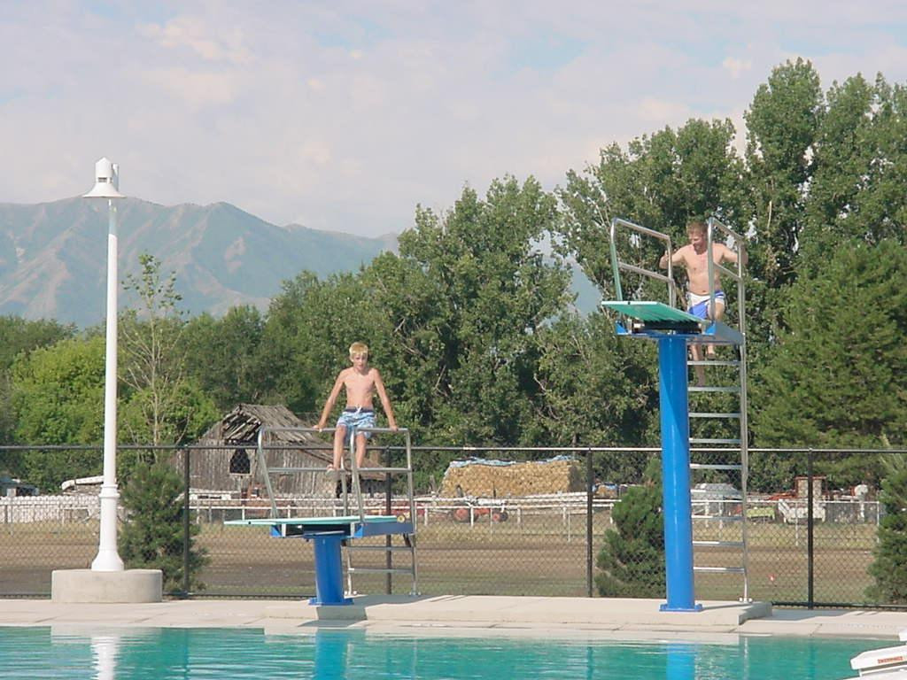 Logan Aquatic Center-洛根必去景点