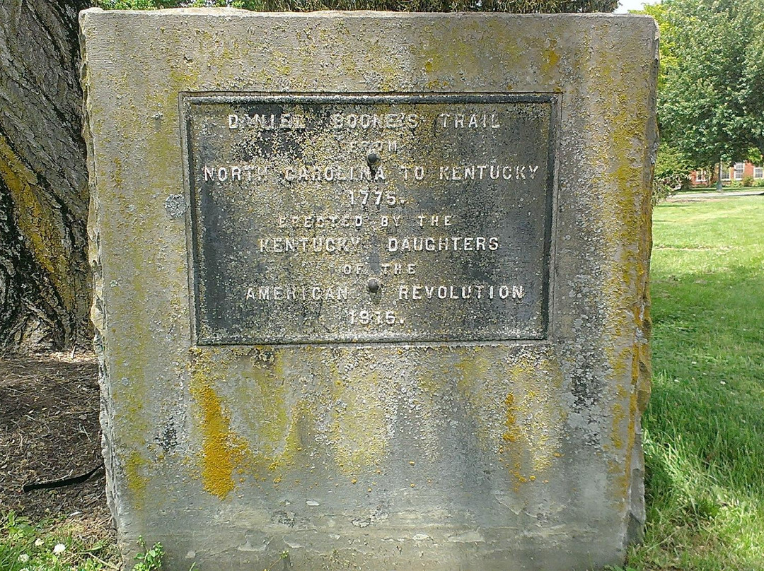 Boone Trace Marker-Berea必去景点