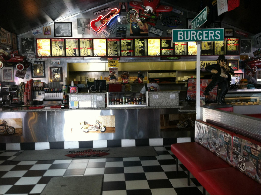 贝尔花园餐馆和美食-Boulevard Burgers