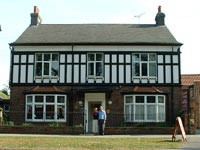 Adams House York主图