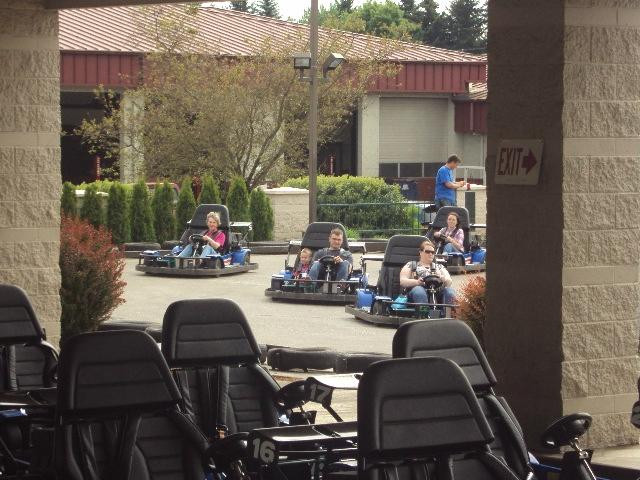 Bullwinkle's Entertainment-威尔逊维尔必去景点