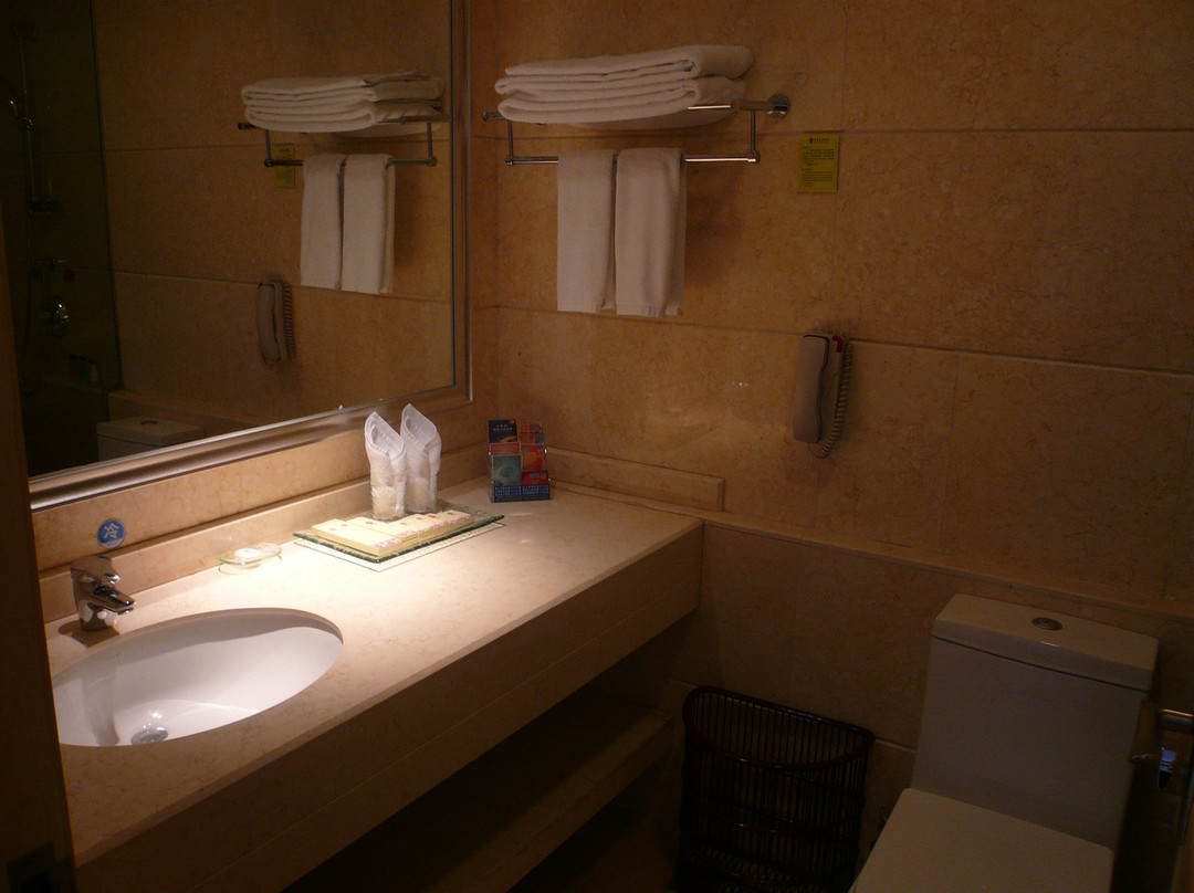 中泰来大酒店主图